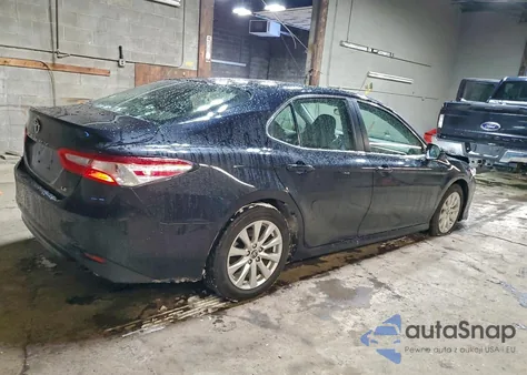 2018 Toyota Camry L z USA, uszkodzony, nr VIN JTNB11HK8J3021286